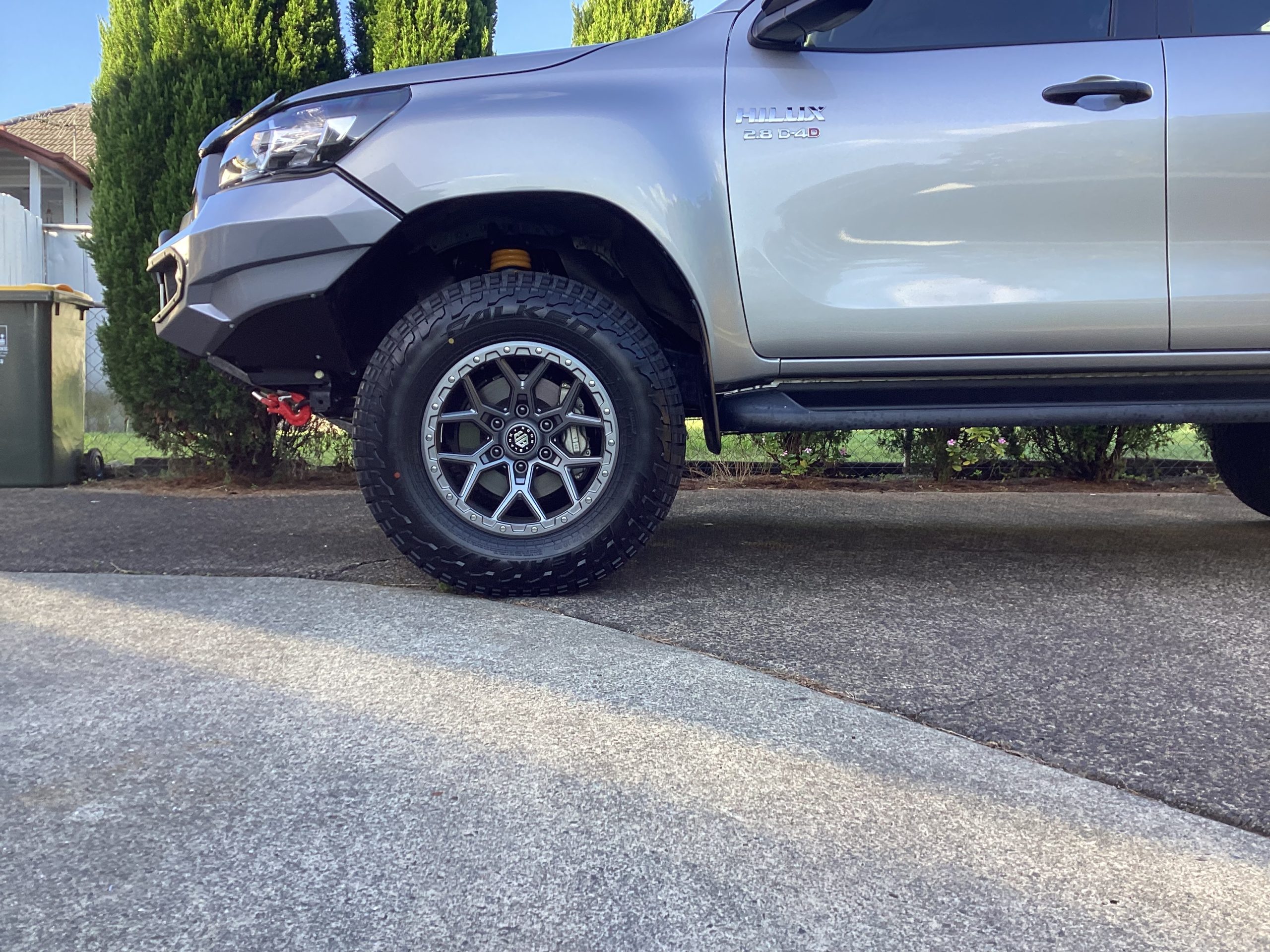 VIPER SATIN GREY (17X9 6X139.7 +12) VIPER SATIN GREY (17X9 6X139.7 +12)