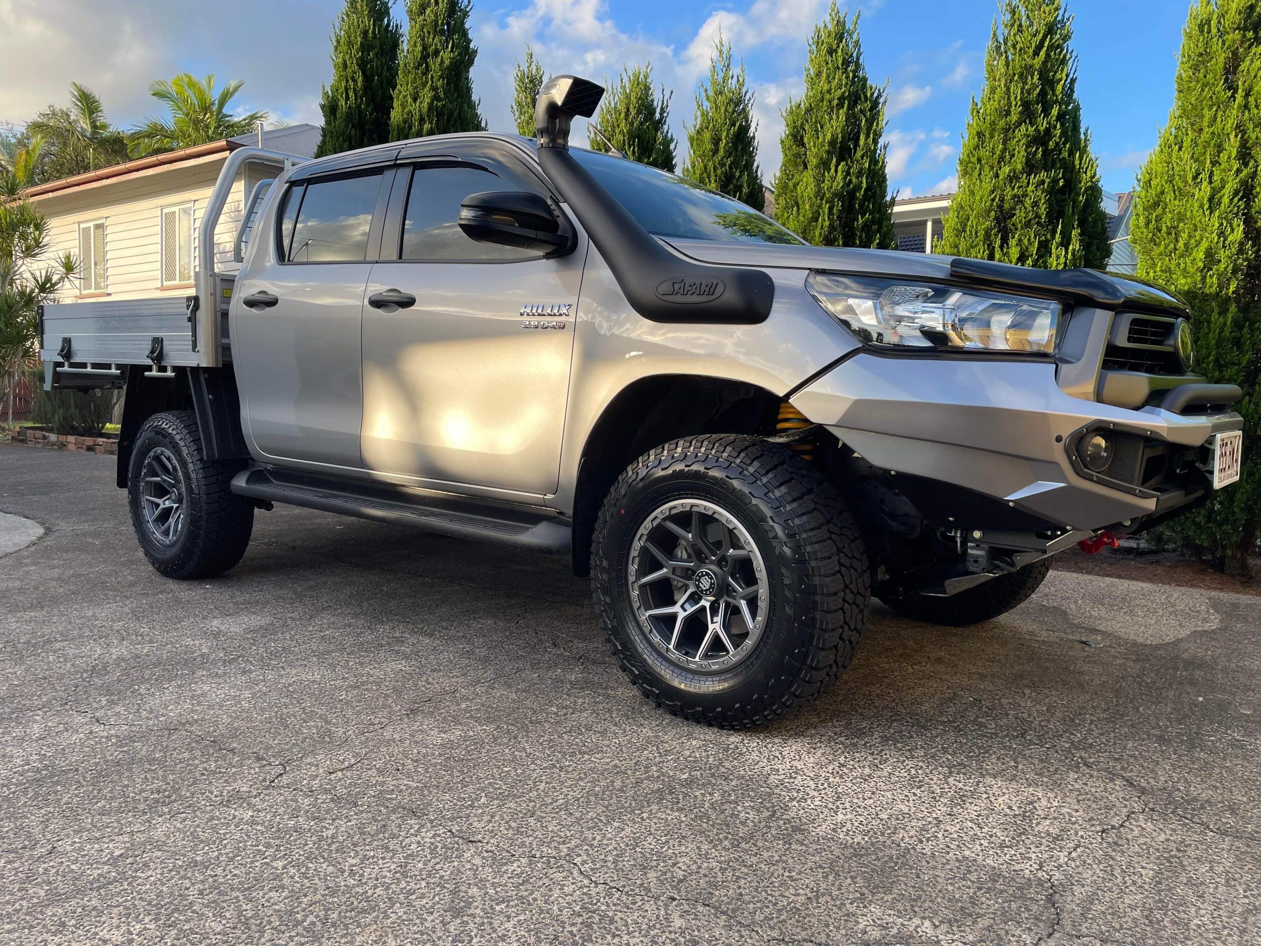 VIPER SATIN GREY (17X9 6X139.7 +12) VIPER SATIN GREY (17X9 6X139.7 +12)