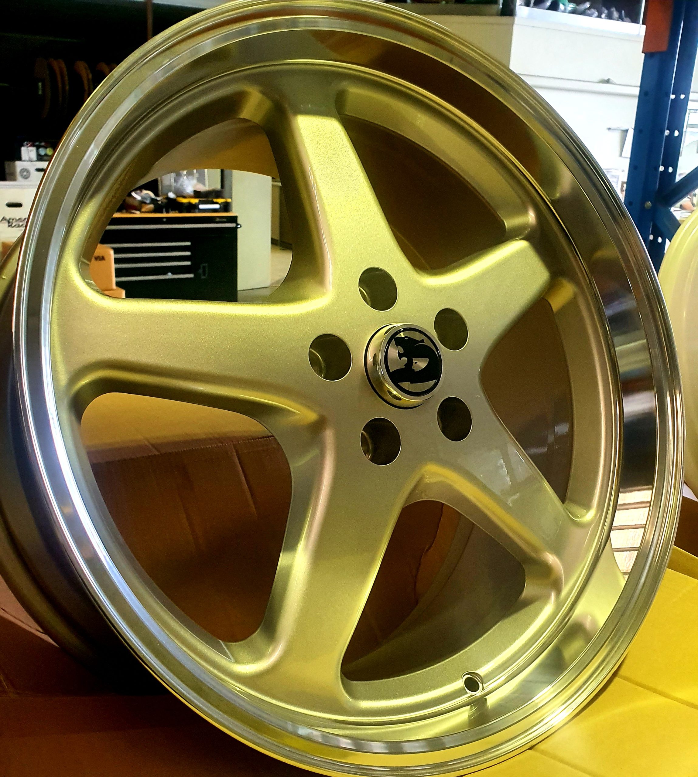 (WALKY WHEEL) LENSO TF1 GLOSS BLACK MIRRORED LIP (WALKY WHEEL) LENSO TF1 GLOSS BLACK MIRRORED LIP