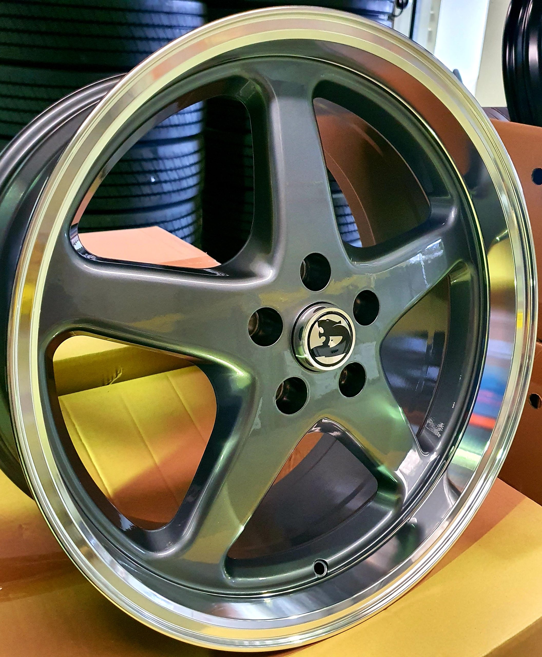 (WALKY WHEEL) LENSO TF1 GLOSS BLACK MIRRORED LIP (WALKY WHEEL) LENSO TF1 GLOSS BLACK MIRRORED LIP