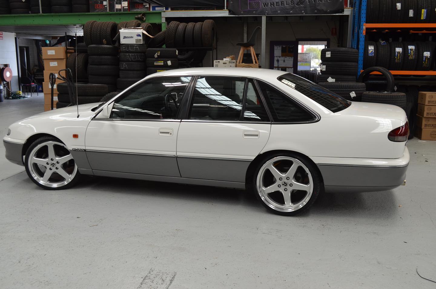 (WALKY WHEEL) LENSO TF1 GLOSS BLACK MIRRORED LIP (WALKY WHEEL) LENSO TF1 GLOSS BLACK MIRRORED LIP